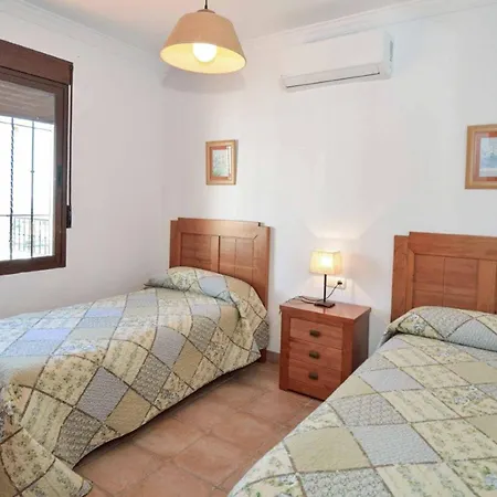Villa Marta Nerja *
